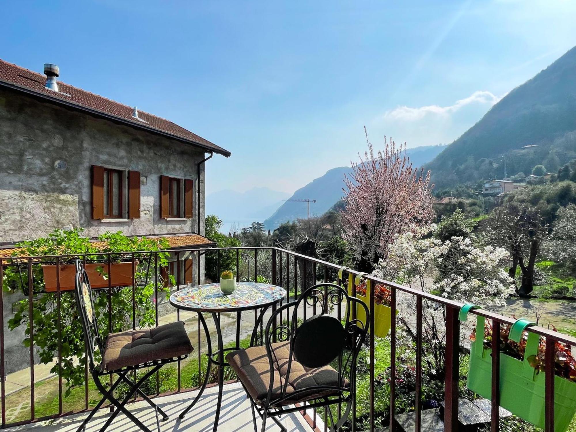 Breva Loft Tra Gli Ulivi Ed Il Lago Bellagio Exterior photo